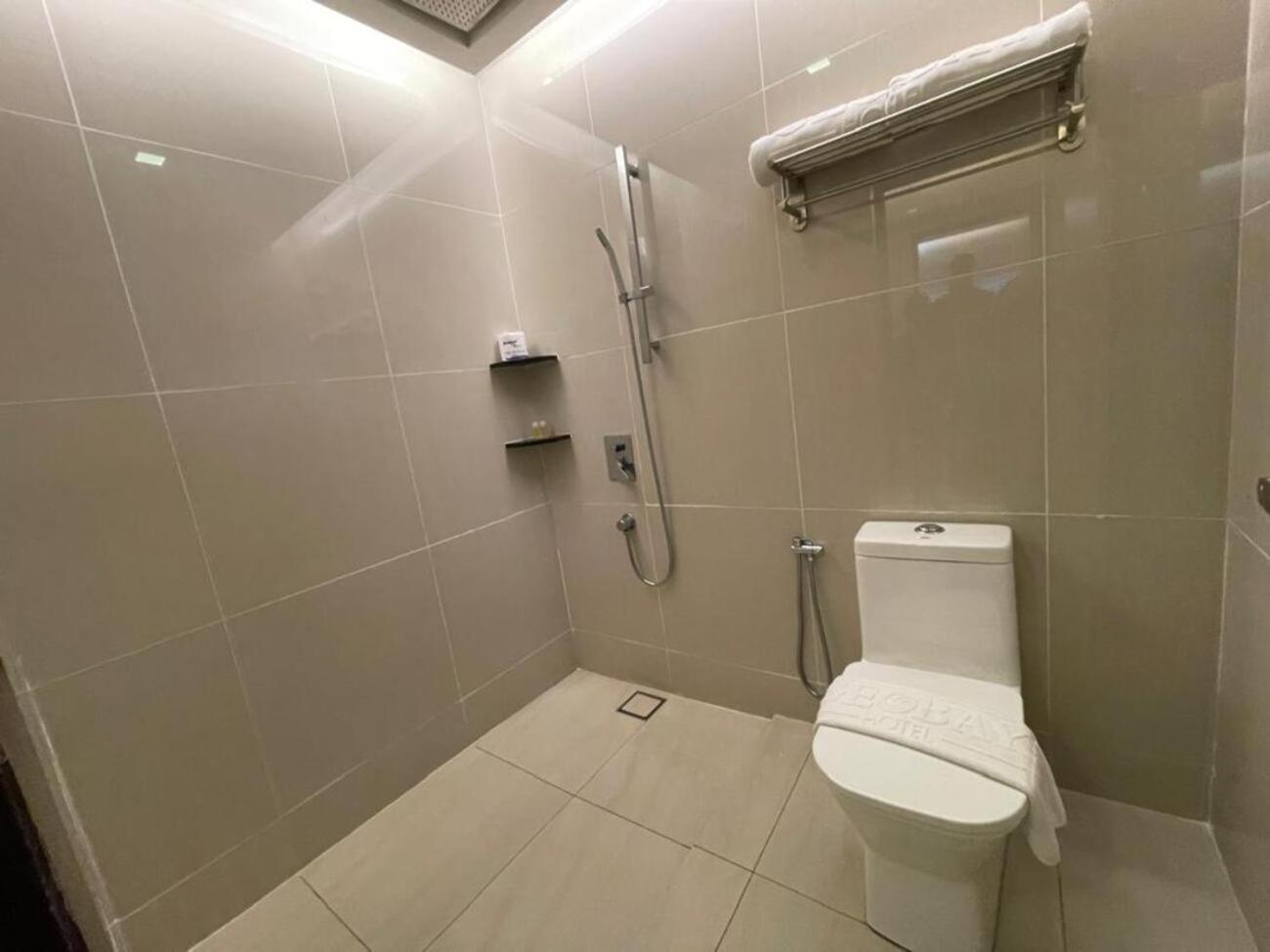 Geobay Hotel Johor Bahru Bagian luar foto
