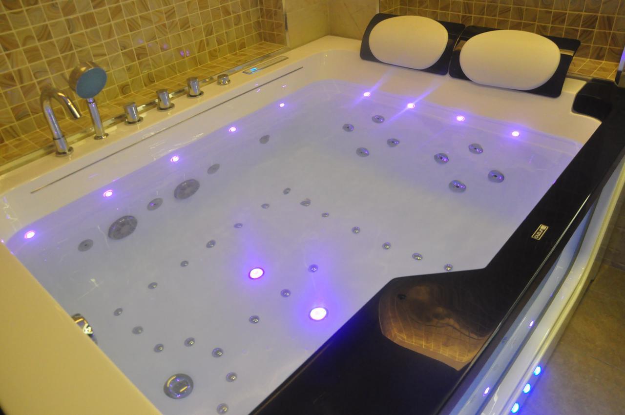 Geobay Hotel Johor Bahru Bagian luar foto